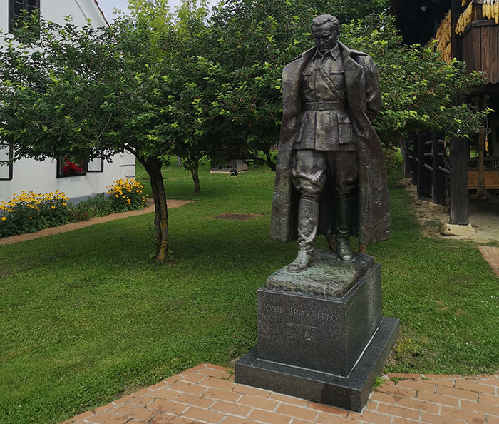 la statua di tito nello Zagorje